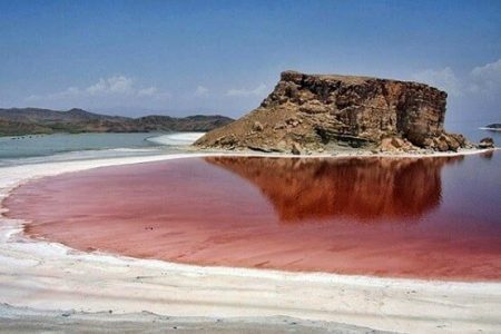 کاهش ۱۲۱۱ کیلومتر مربعی وسعت دریاچه ارومیه