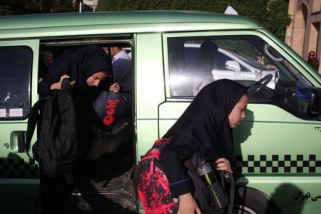 کمبود سرویس مدارس در تبریز، چالشی جدید برای خانواده‌ها