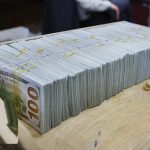 آمار تکان‌دهنده؛ ۱۳۰ میلیارد دلار ارز صادراتی کجاست؟ / رقمی بیش از ۵ برابر دارایی‌های بلوکه‌شده ایران